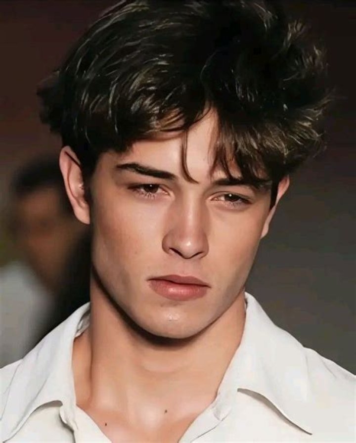 Chico Lachowski: The Rise of a Global Fashion Icon